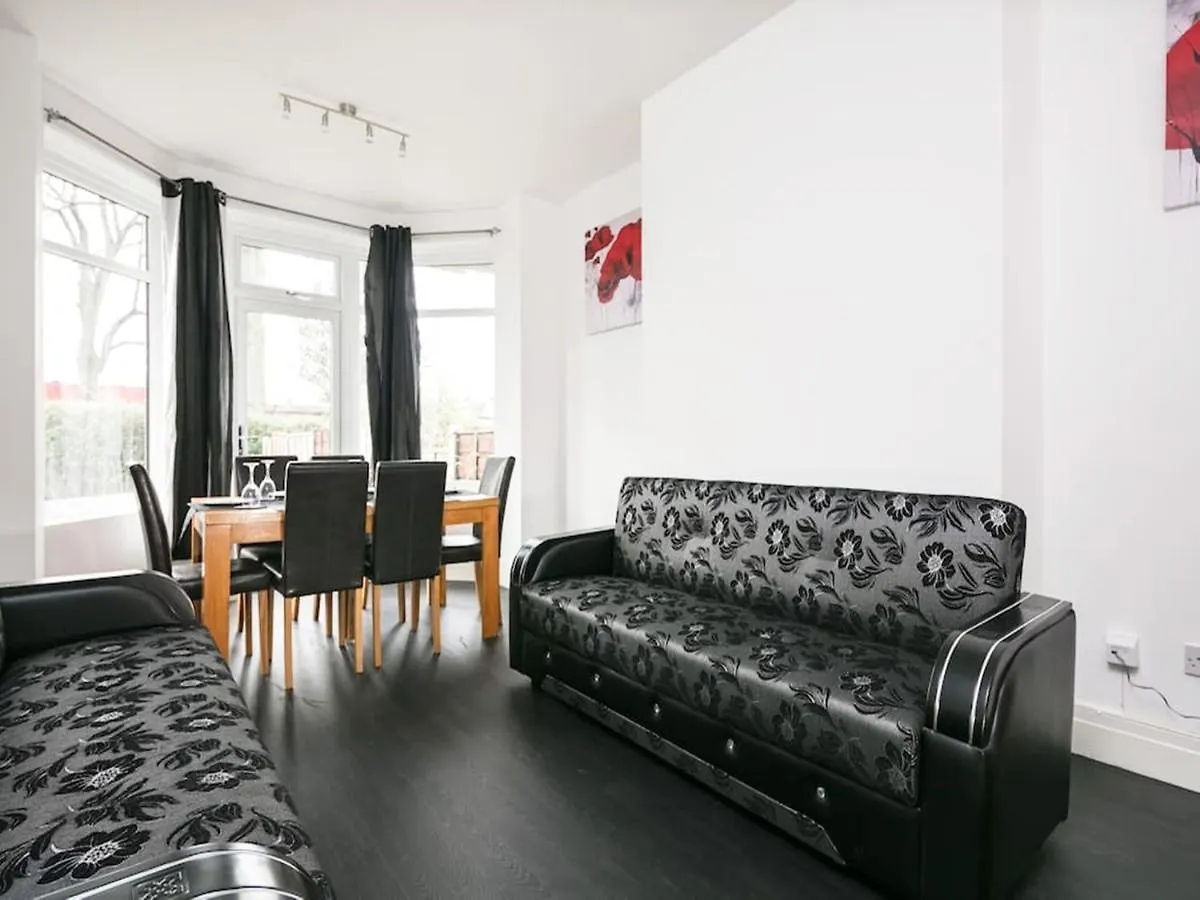 Shared Short Term South Manchester Accommodation Homestay